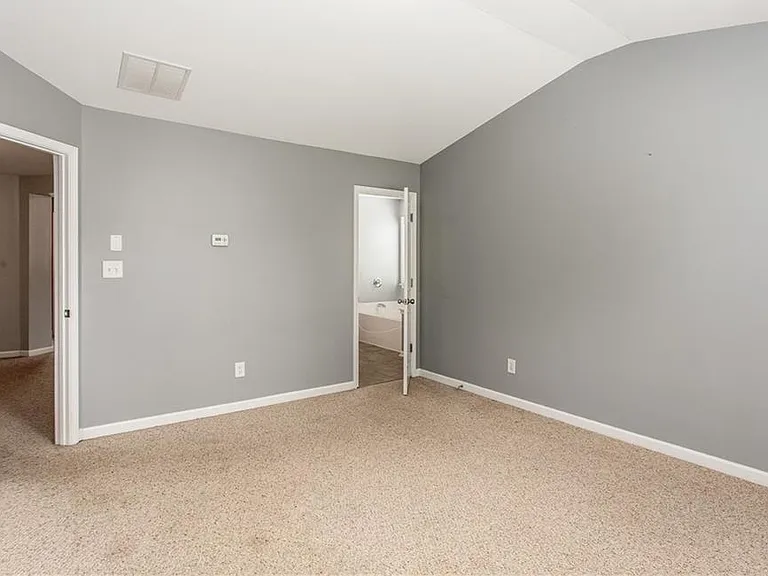 1345 Winshire Cv — Photo 13