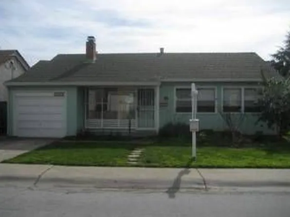 3147 Barlow Dr, Castro Valley, CA 94546