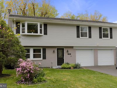 800 E Dickenson Ct, Sterling, VA, 20164
