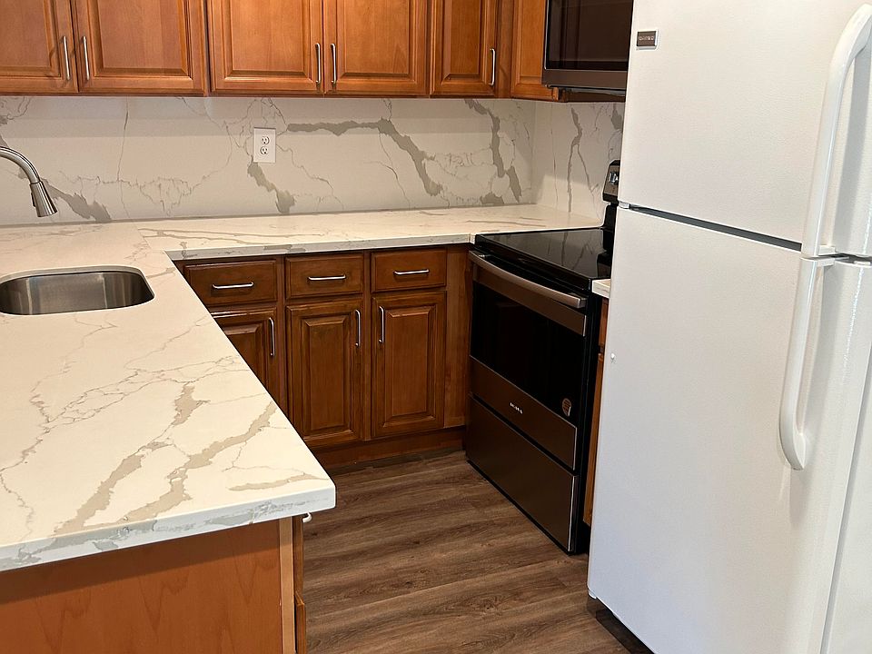1st image of 1629 Ottawa Ct #8