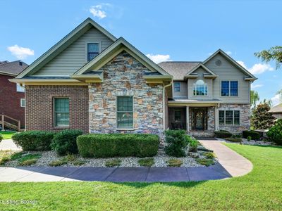 303 Locust Creek Blvd, Louisville, KY, 40245