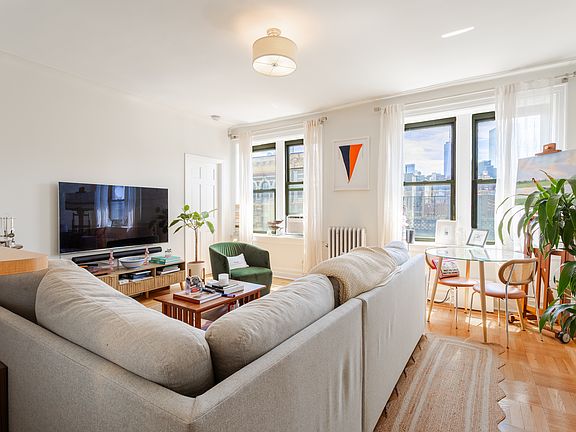 2nd image of 199 Bleecker St APT 13