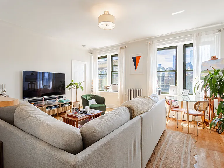 199 Bleecker St #13 — Photo 2