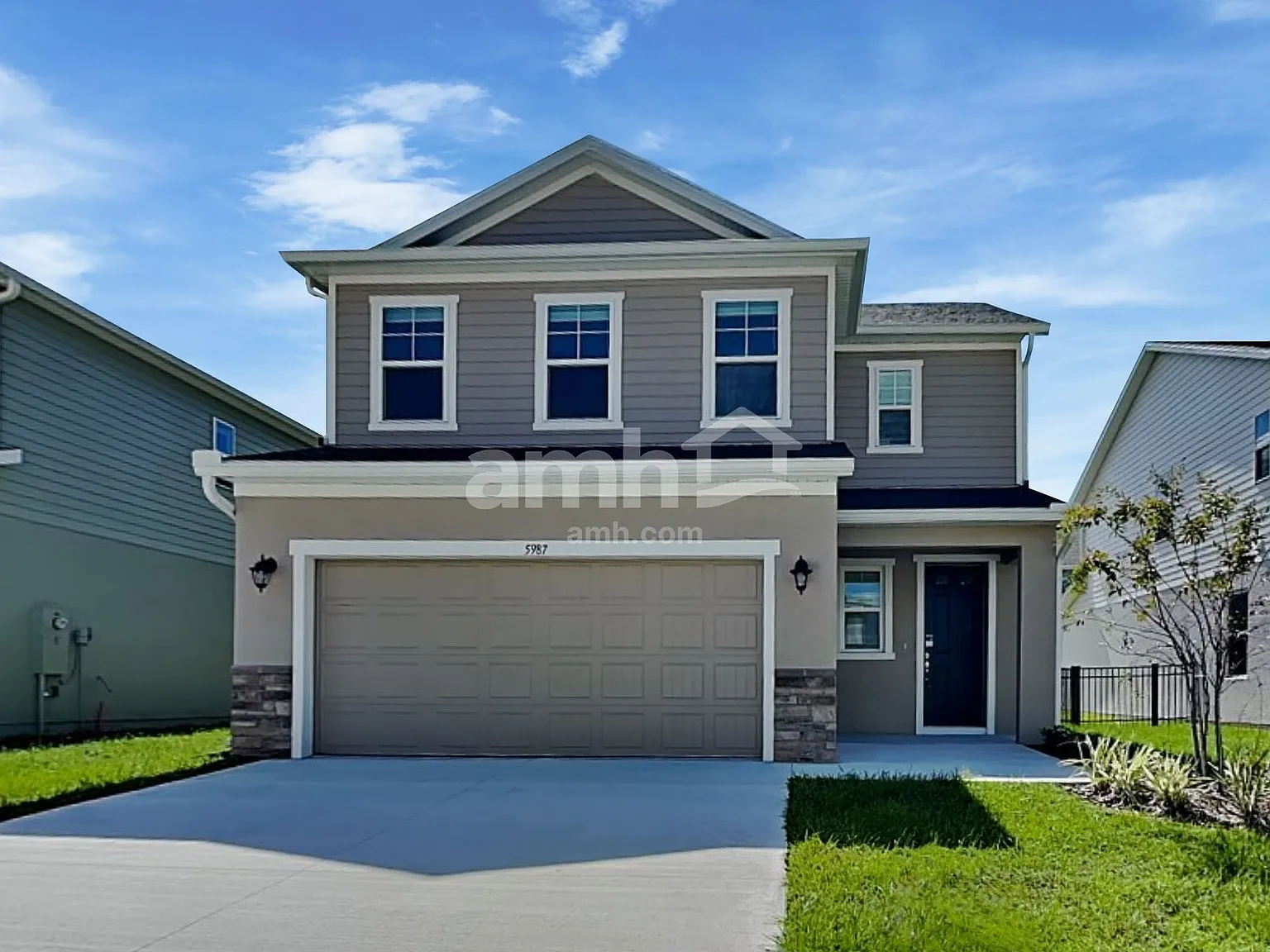 3 bed, 2.5 bath, 1685 sqft, $2,400 — Photo 1