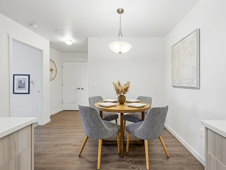 Tides at Willow Pointe — Photo 11