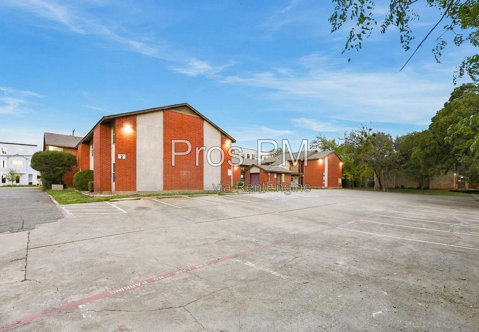 410 Bryan St — Photo 1