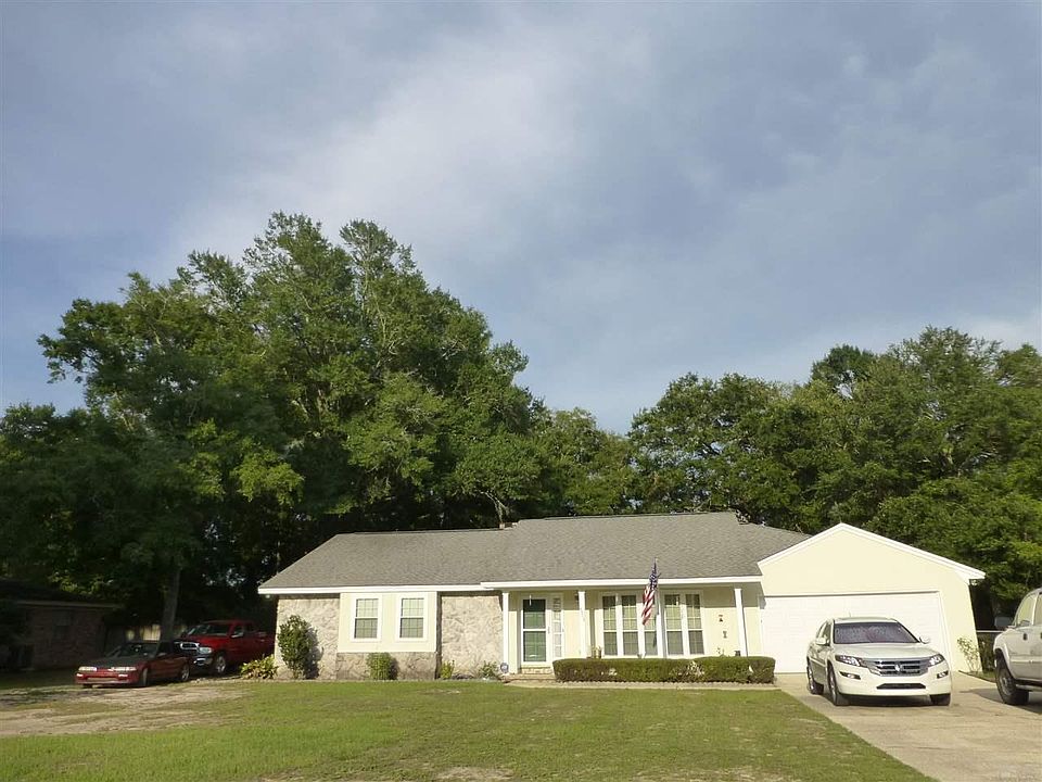 1st image of 4704 Briaroak Dr