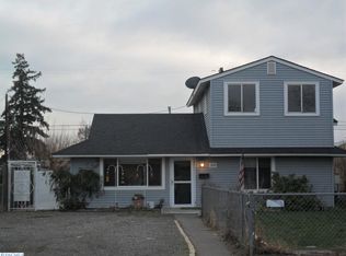 1924 W Yakima St, Pasco, WA 99301