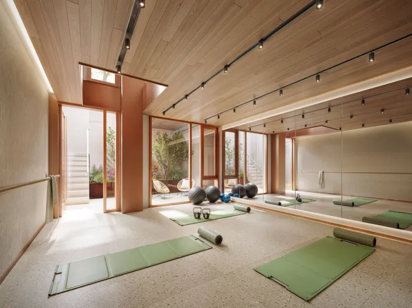 349 West 51st Street image 11 of 14