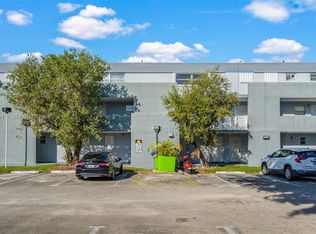 9371 Fontainebleau Blvd APT I112, Miami, FL 33172
