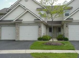 1924 Grove Ave, Schaumburg, IL 60193