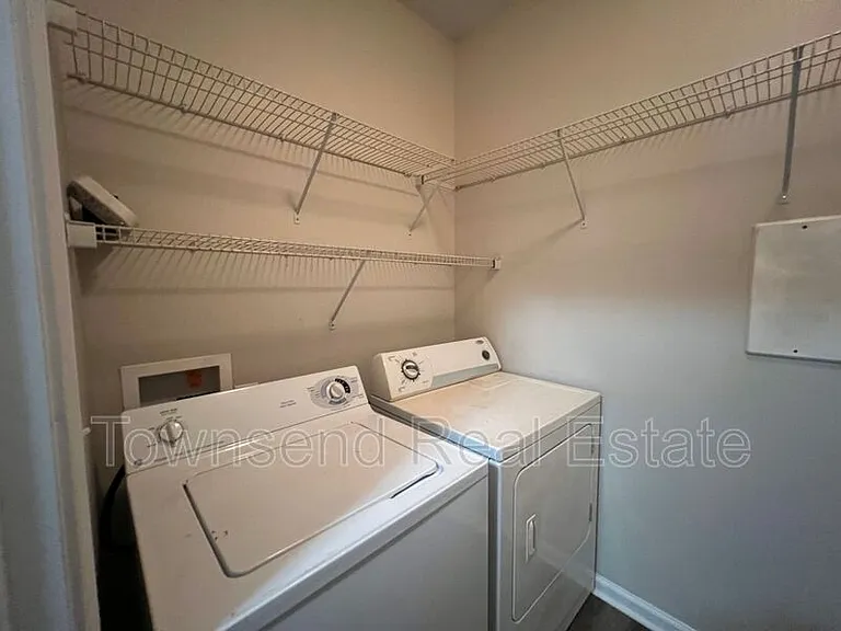 621 Marshtree Ln #107 — Photo 8