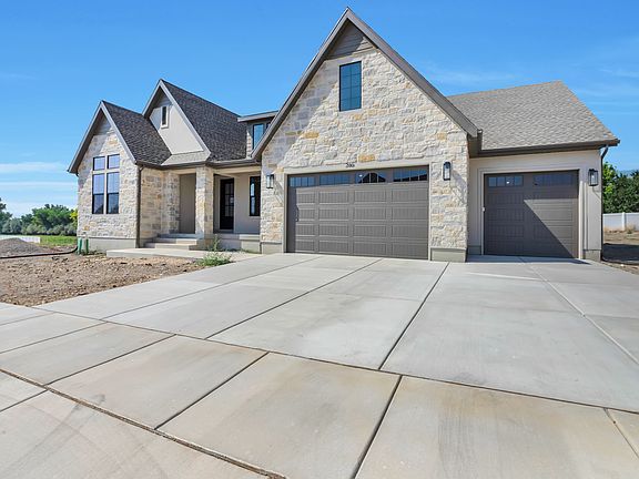 2nd image of 286 W Summerhill Ln