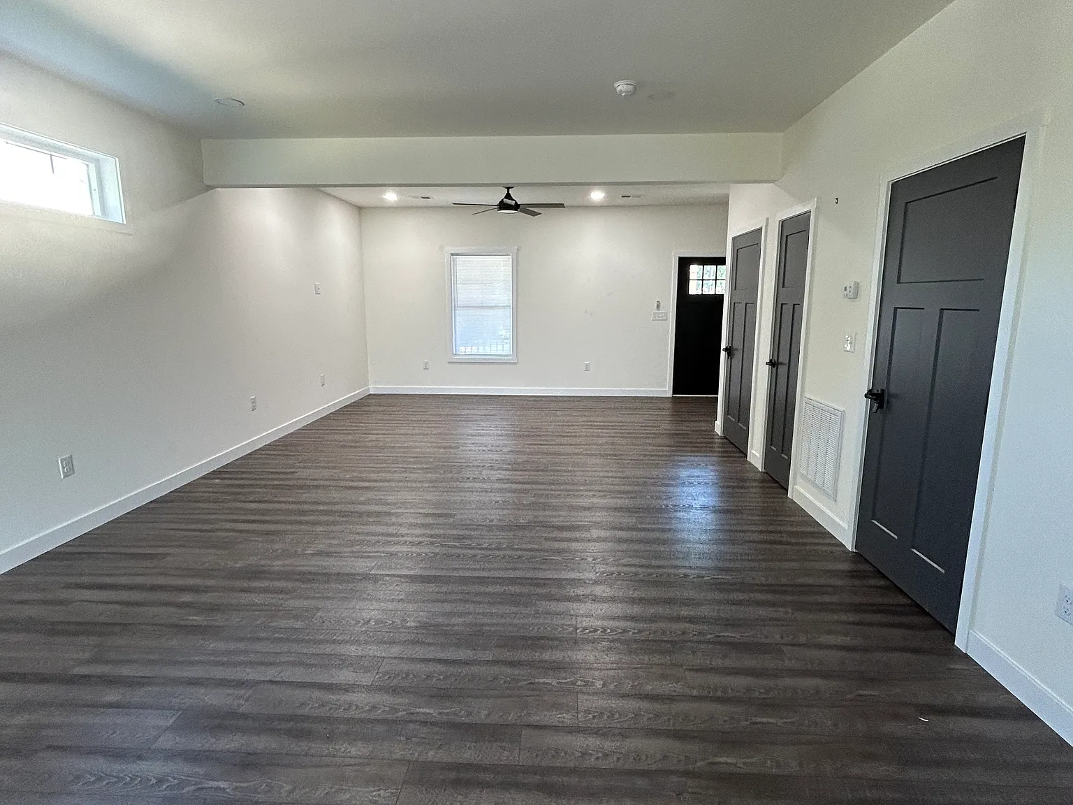 3 bed, 2.5 bath, $1,800 — Photo 4