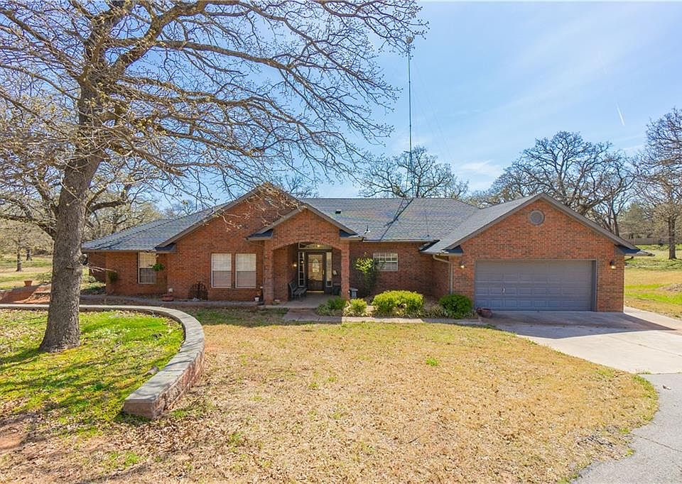 1st image of 3015 Tulip Cir