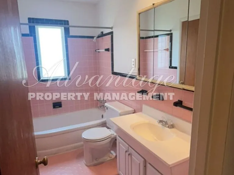 1552 Delmont Rd — Photo 12