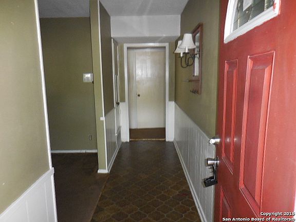 2nd image of 10710 Lands Run St