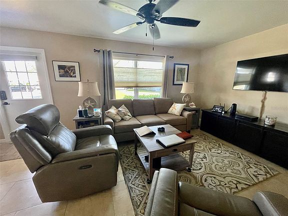 5th image of 401 De Grasse Pl APT 12