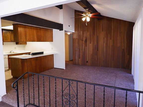 2nd image of 1313 1315 Oak Terrace Ct