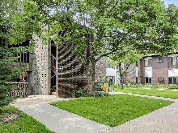 3rd image of 815 S Despelder St APT 4