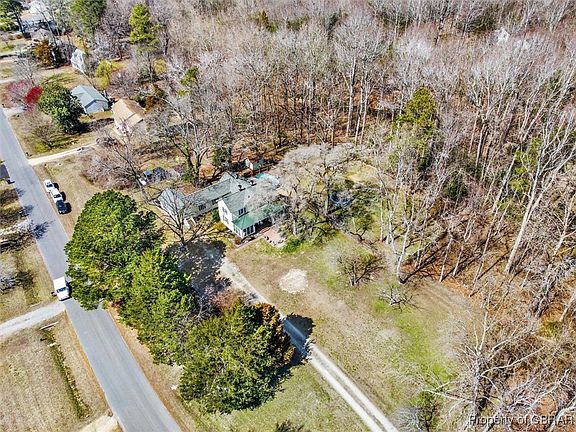 4th image of 6811 Cedar Lake Dr