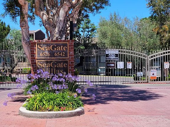 2nd image of 6542 Ocean Crest Dr APT B113