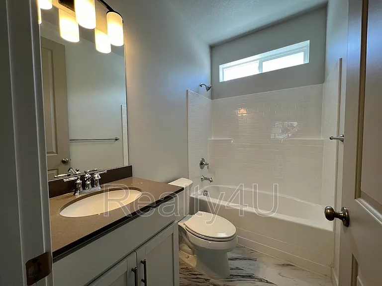 2771 N 3870 W — Photo 15