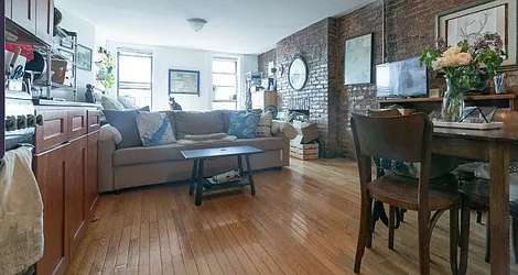 Rented by Empire Deeds LLC 