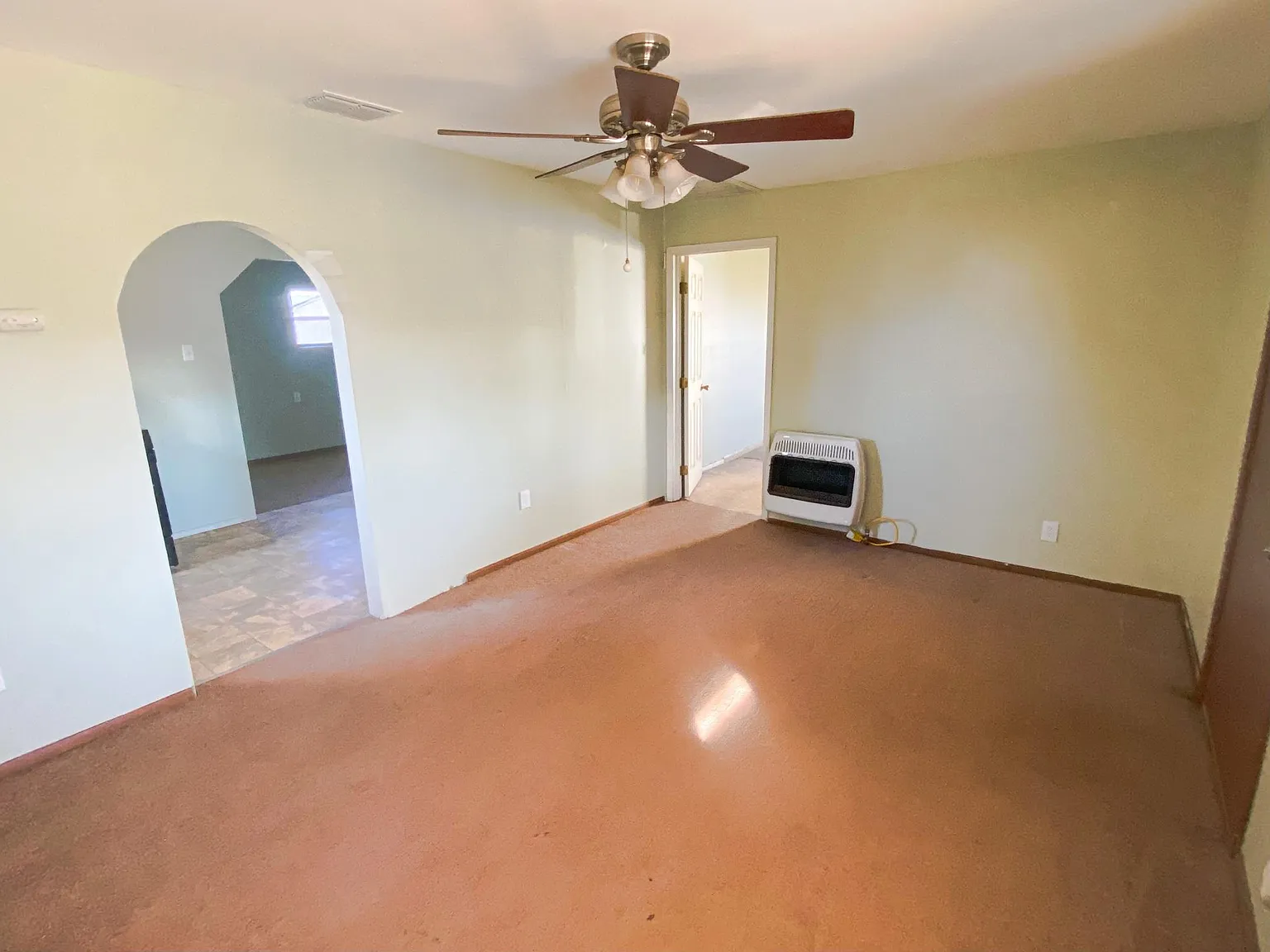 2 bed, 848 sqft, $1,000 — Photo 3