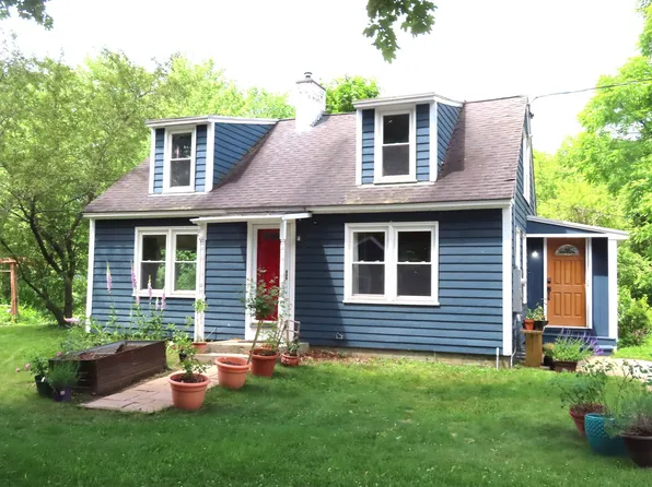 564 West Street, Keene, NH 03431