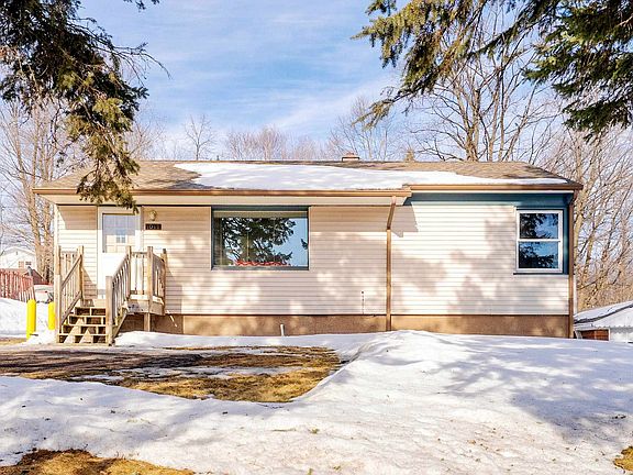 3rd image of 1011 W Arrowhead Rd