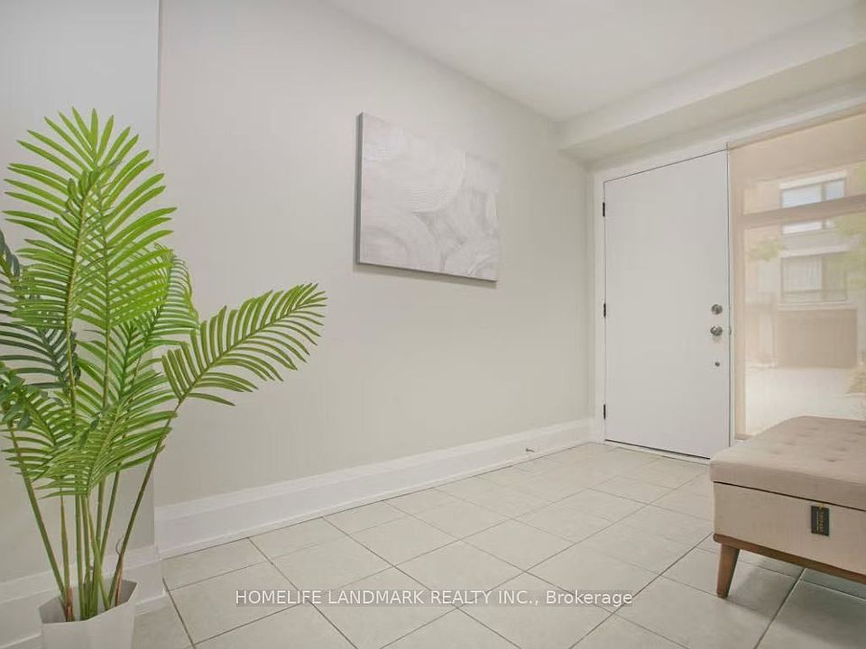 1st image of 30 Kenneth Wood Cres