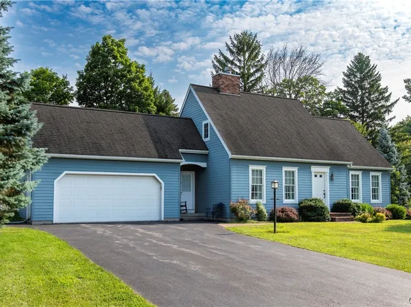 5 Fair Meadow Ln, Clinton, NY 13323