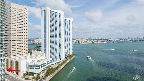 300 S Biscayne Blvd Photo 1