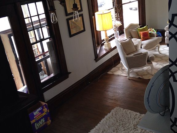 3rd image of 143 Benjamin Ave SE