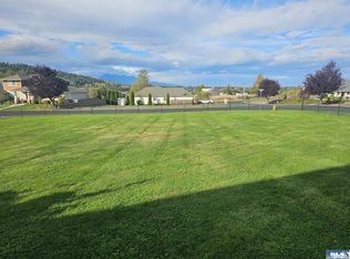 Yvette Pl, Sequim, WA 98382