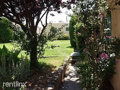 1522 Tijeras Ave NE #7 — Photo 2