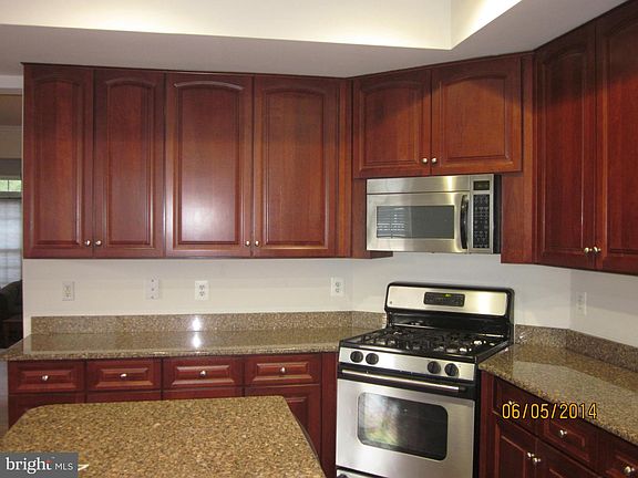 4th image of 42481 Regal Wood Dr