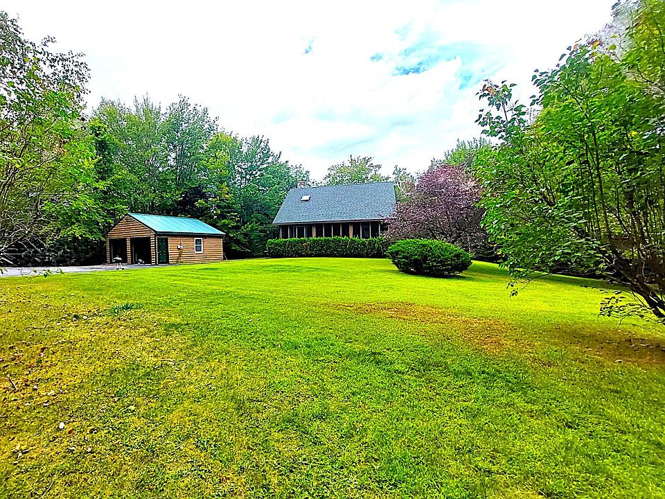 1st image of 372 Forest Avenue