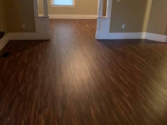 4th image of 601 W Washington Ave