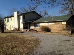 8967 E 15th St, Tulsa, OK 74112