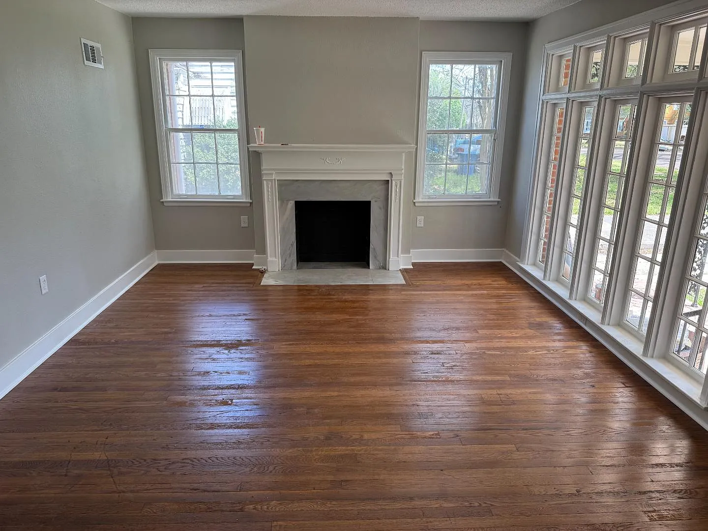 629 Catalpa St — Photo 3