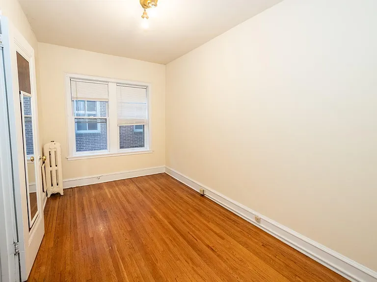 Santa Rosa Apartments — Photo 35