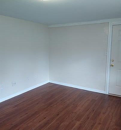 3rd image of 201 Chandler Dr #1-27C-1