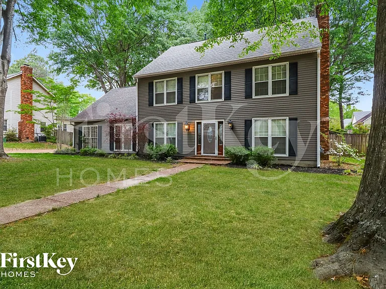 212 E Powell Rd — Photo 2