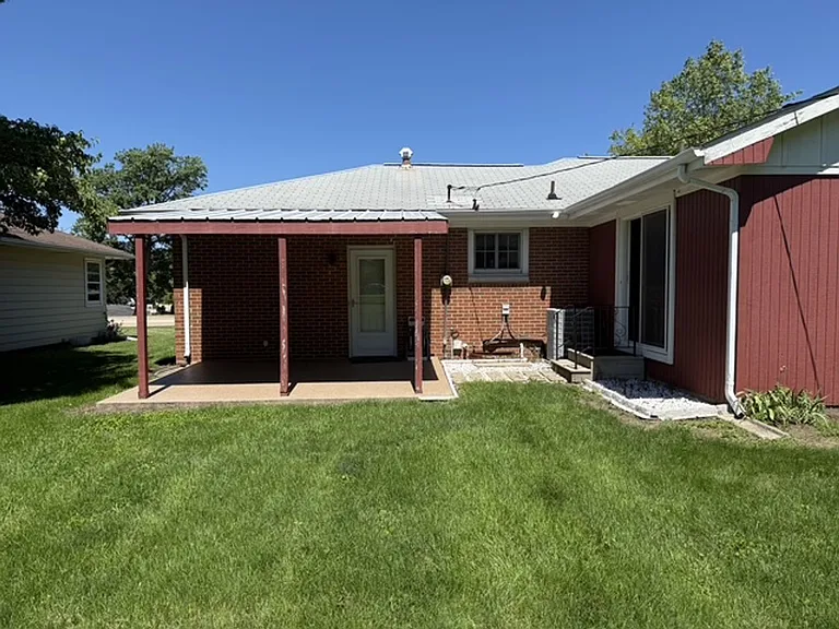 1311 Towanda Ave — Photo 14
