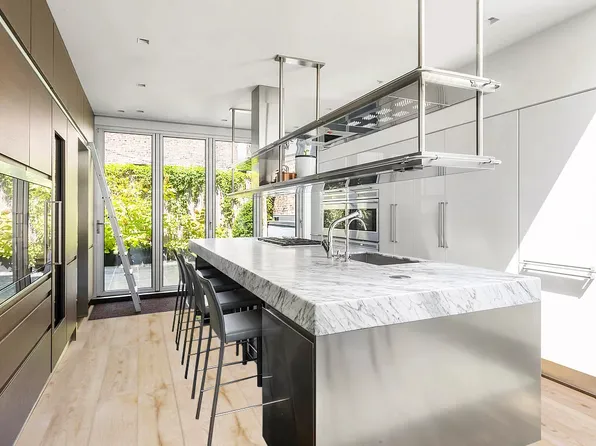 46 Laight Street image 3 of 16