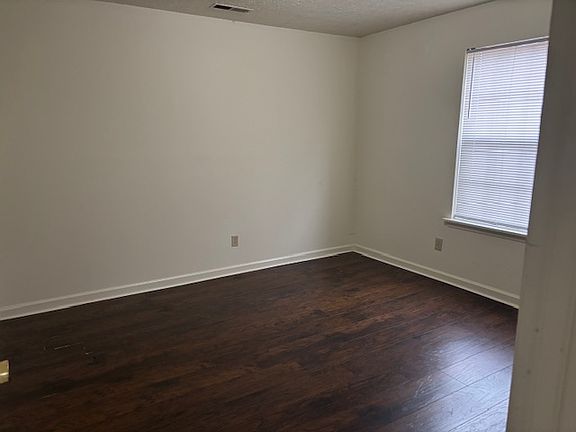 5th image of 509 Oakwood Ave #6