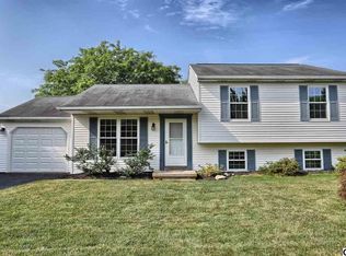 2105 Laurel Glen Dr, Harrisburg, PA 17110