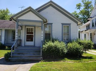 401 E Clark St APT A, Crown Point, IN 46307